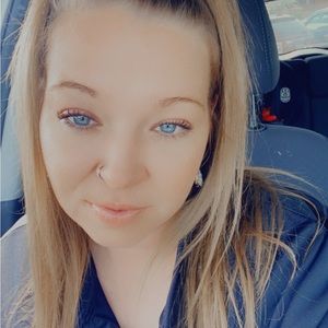 Meet your Posher, Erika